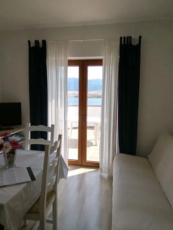 Family Apartments K&M Pag Town